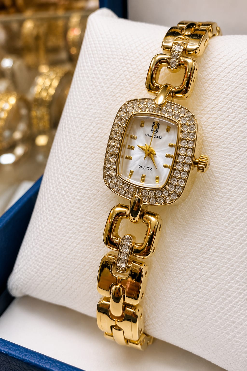 ✨Ladies Gold Square Dail ⌚️