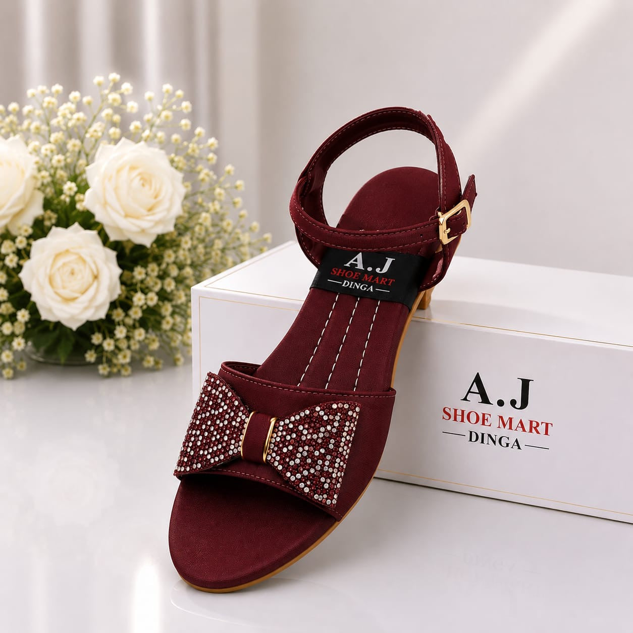 🧷 Ladies butterfly Flat sandels 🦋