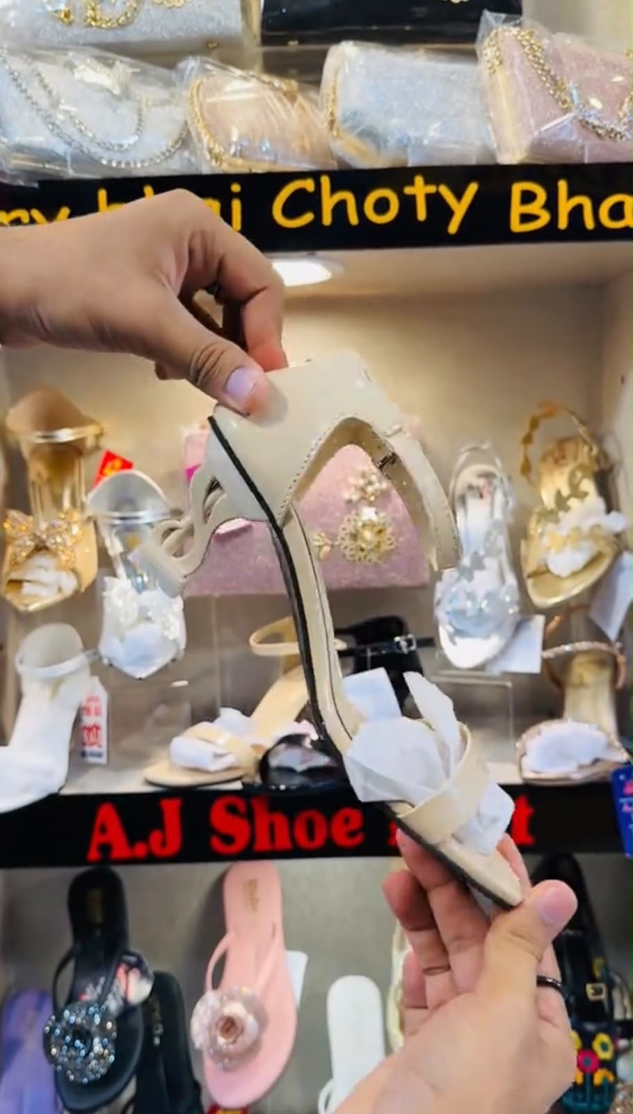 Brand (YSL) Heel ON DISCOUNT PRICE