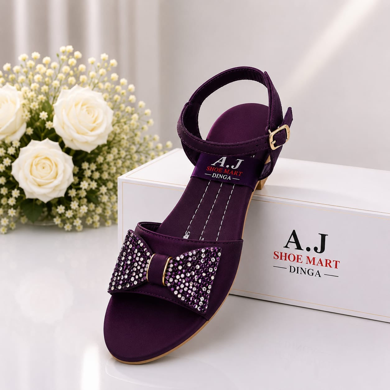 🧷 Ladies butterfly Flat sandels 🦋