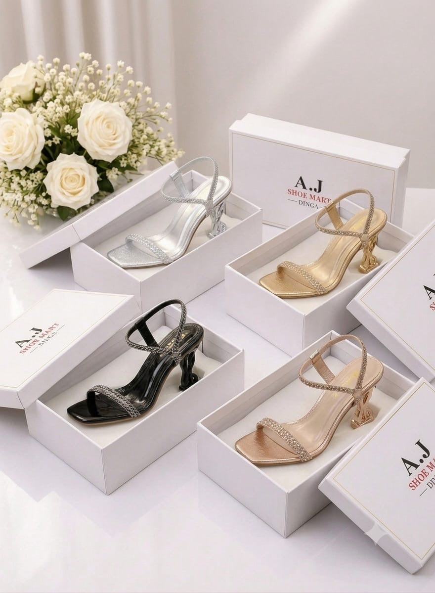 Trending (YSL) Sandels Heel