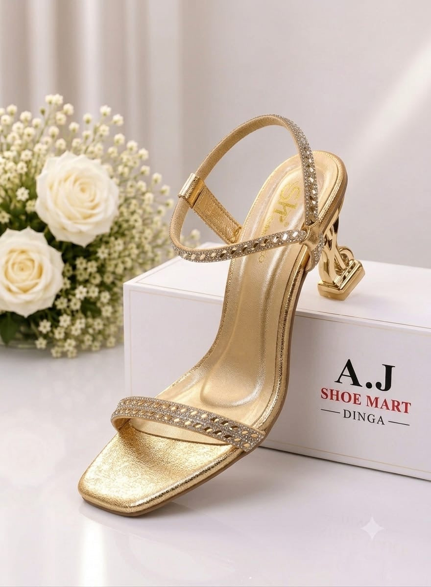 Trending (YSL) Sandels Heel
