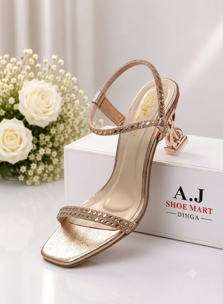 Trending (YSL) Sandels Heel