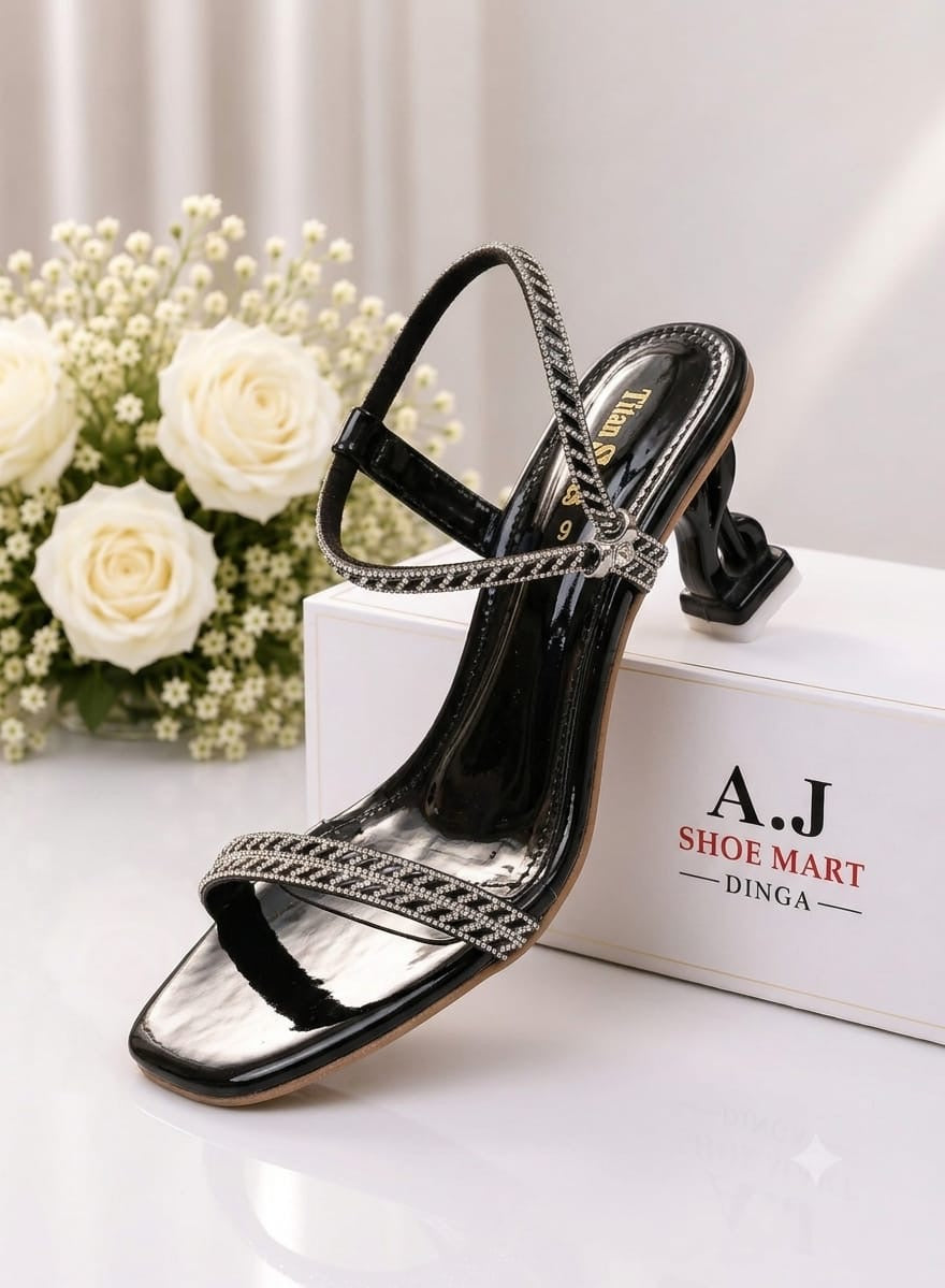 Trending (YSL) Sandels Heel