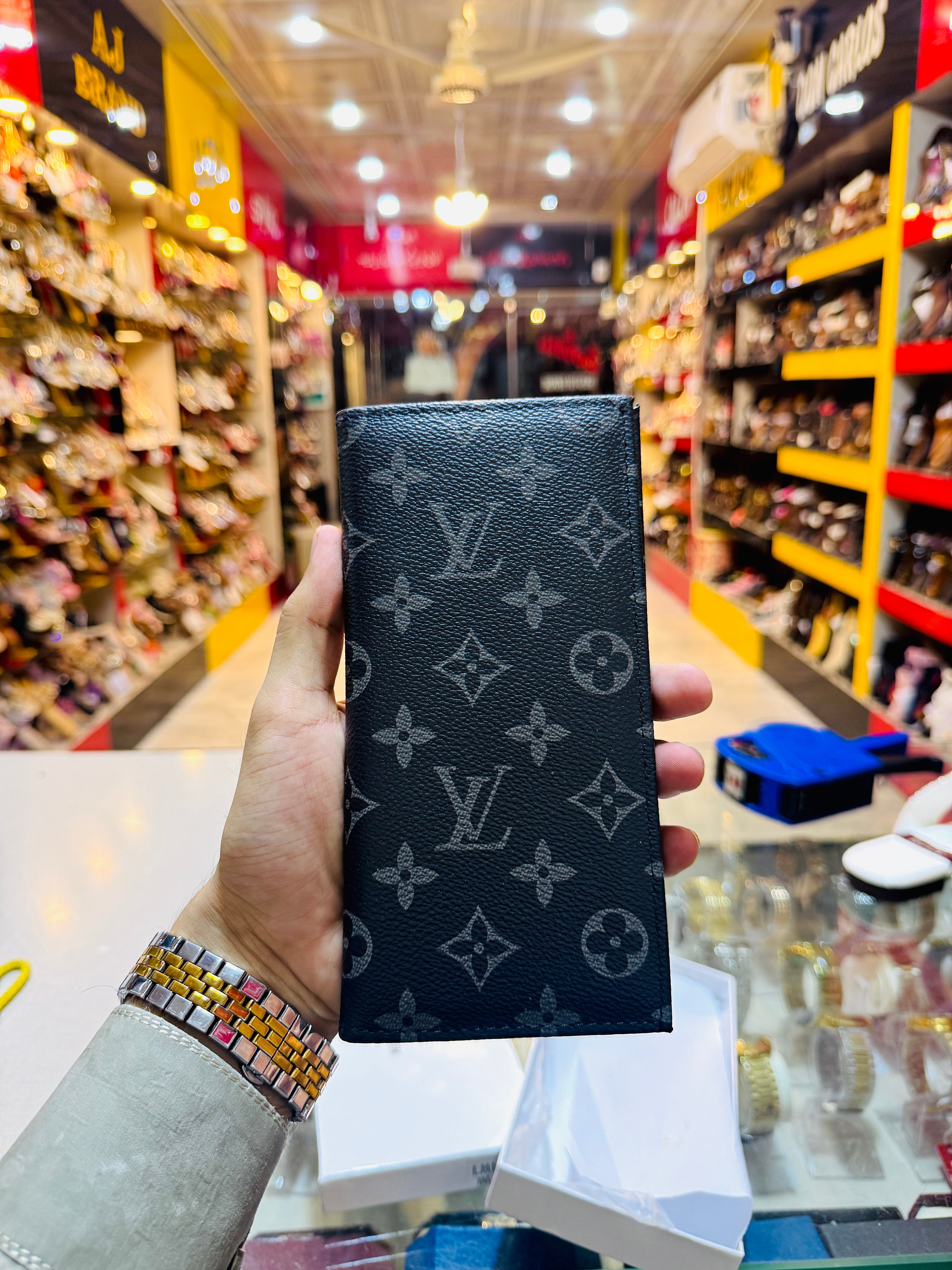 🚨Luxury Style Men's LV Long Wallet – Premium Leather Wallet with Gift Box