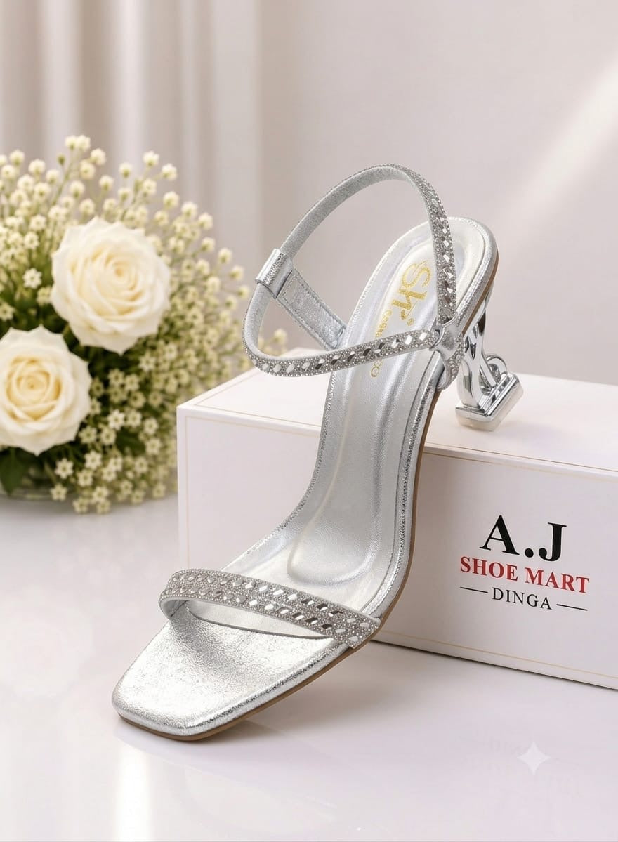Trending (YSL) Sandels Heel