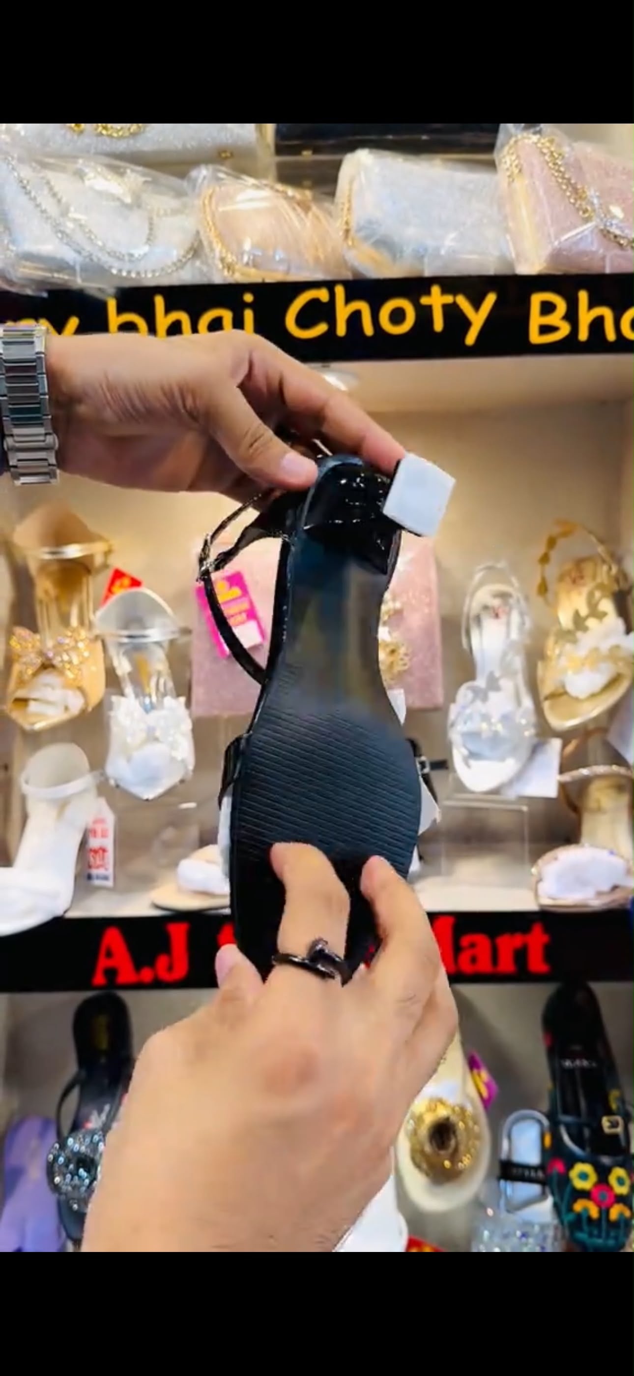Brand (YSL) Heel ON DISCOUNT PRICE
